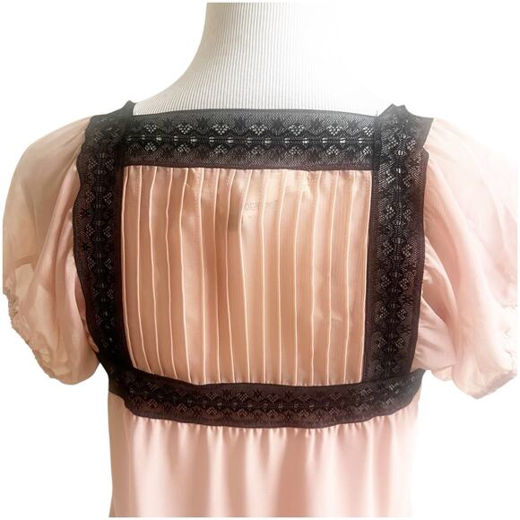 Studio M Y2K Whimsical Fairy Top Size XS Pink Lace Black Trim Square Neckline - Picture 9 of 11